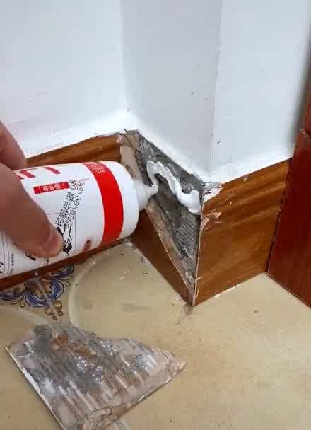 墙砖有点翘边正常吗怎么处理(墙砖翘边是瓷砖问题还是手工问题) 墙砖有点翘边正常吗怎么处理(墙砖翘边是瓷砖问题还是手工问题)